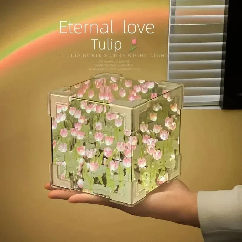 TulipMirror ™ -  Elegant Lamp.